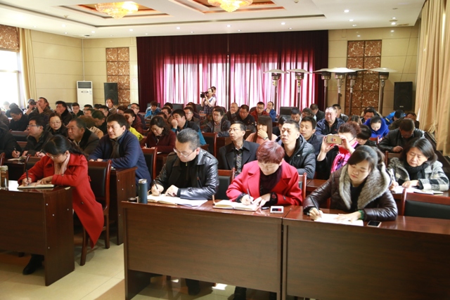 2.27 市林业局举办“两个绝对”专题党课 (2).JPG